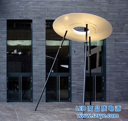 LED看成UFO！眼瞎還是太像？